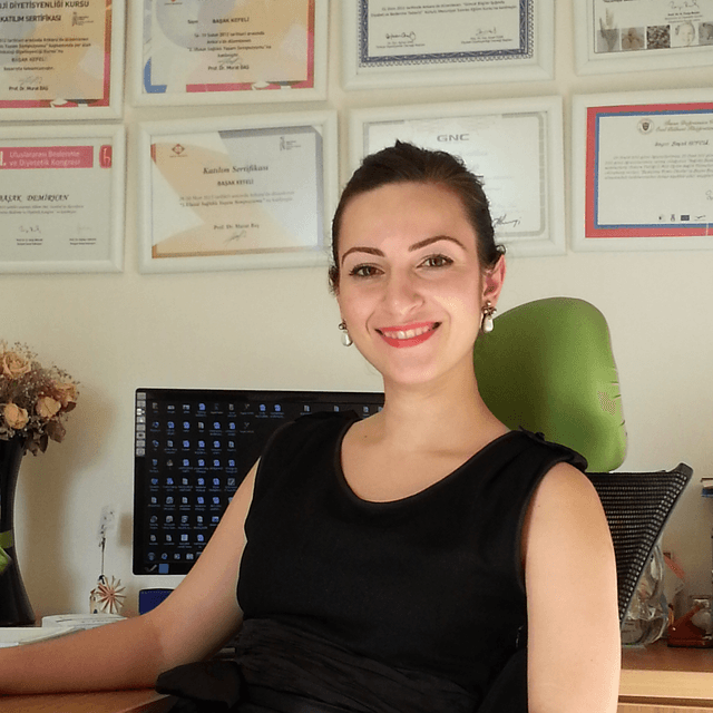 Uzm. Dyt. Başak Kefeli