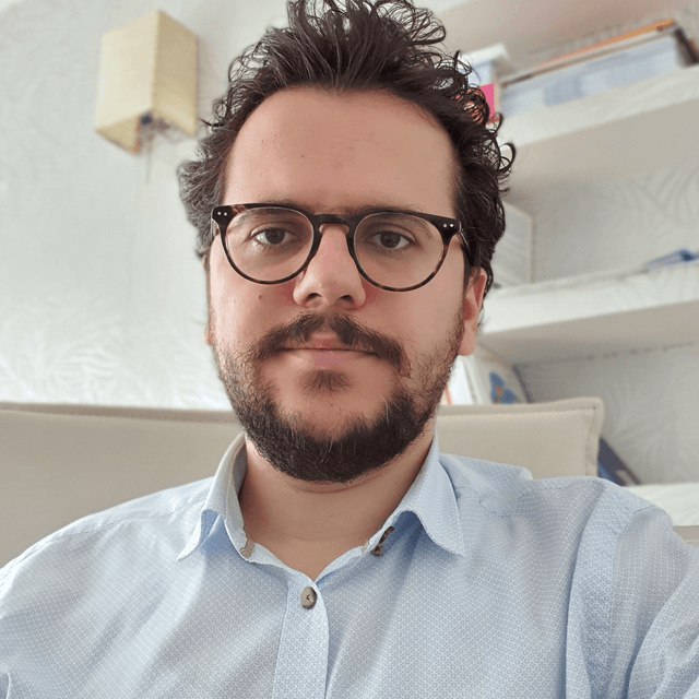 Uzm. Dr. Mehmet Çolak