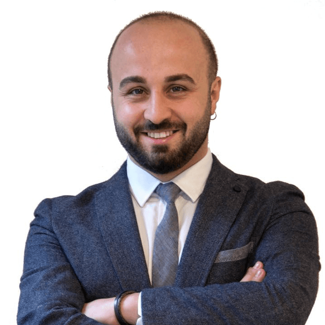 Op. Dr. Emrah Çelik