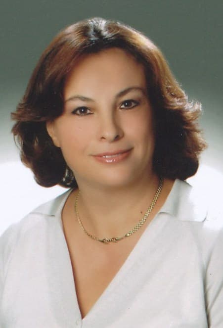 Dr. Dt. Ayşe Onat