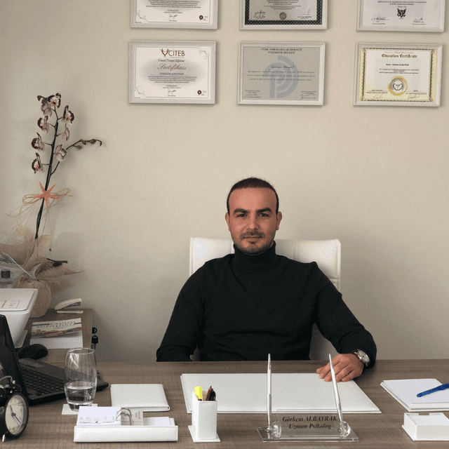 Klinik Psikolog Görkem Albayrak
