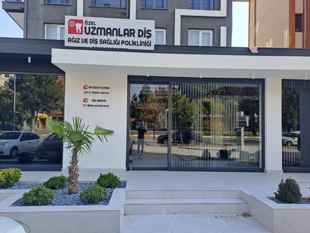 Uzm. Dt. Mehmet Canpolat