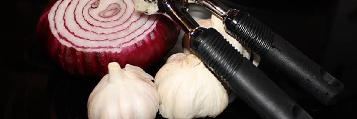 Hangi Yiyecekler Ağız Kokusuna Neden Olur?