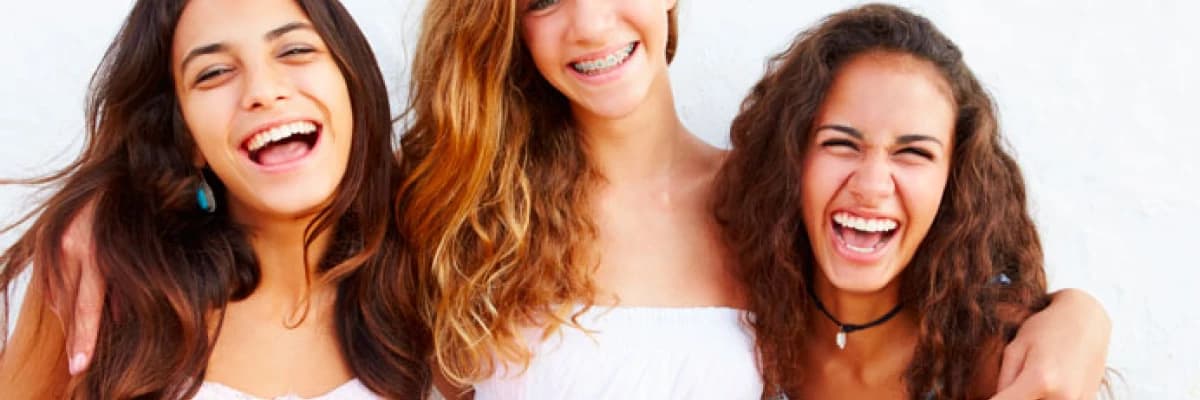 Gülümsemenin bir bedeli yoktur, ancak gülümsediğiniz anların değeri çoktur