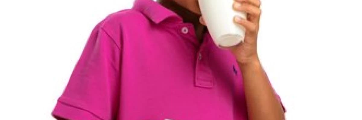 Laktoz intoleransından korunmak için çocuğunuza süt içme alışkanlığı kazandırın