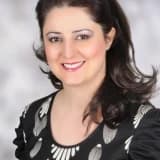 Dt. Ayşe Gür Profil Fotoğrafı