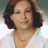 Dr. Dt. Ayşe Onat Profil Fotoğrafı