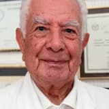 Uzm. Dr. Nuzhet Ziyal Profil Fotoğrafı