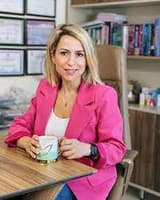 Işkın Namdar Uzeken