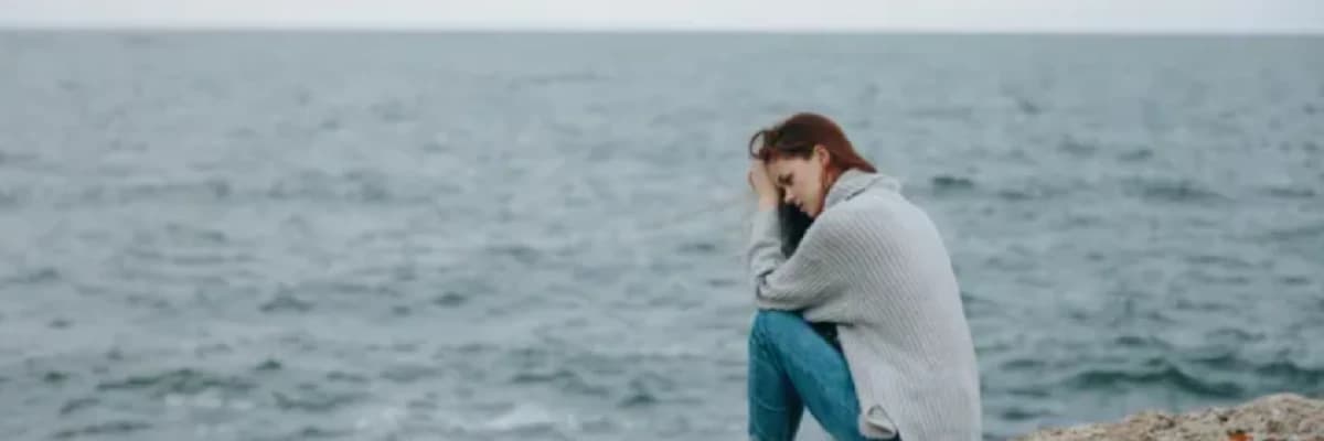 TDK seçti! Yılın kelimesi: "Kalabalık yalnızlık"! Uzmanı konuştu...